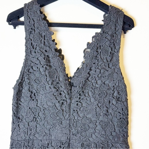 ASTR the Label V-Neck Lace Fit & Flare Dress Black L - Picture 11 of 16